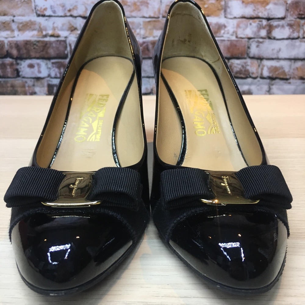Ferragamo patent pumps - Picture 12 of 15